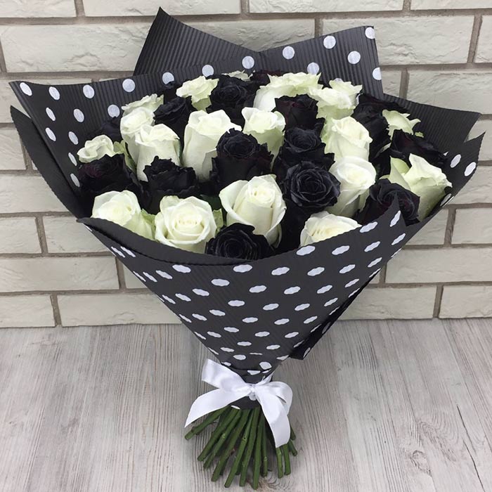 Черные и белые розы
 Черные Розы Букет