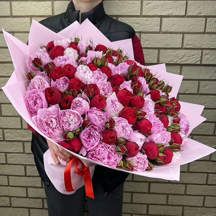 Пионы и кустовые пионовидные розы
