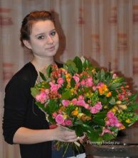 Кустовая роза, альстромерия Кустовая роза, альстромерия