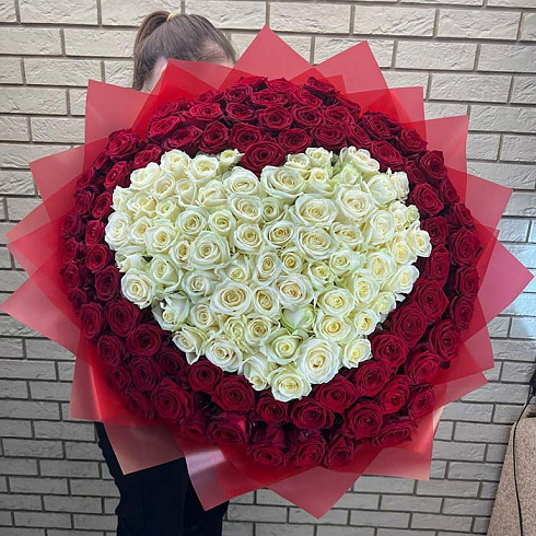 Сердце из роз