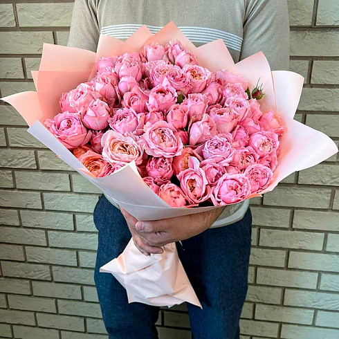 Пионовидные кустовые розы