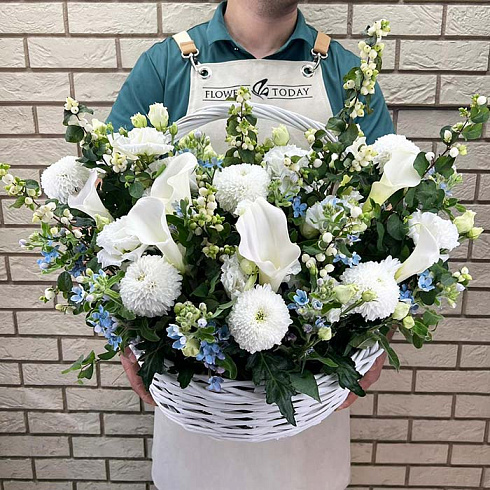 Каллы, эустомы, хризантемы