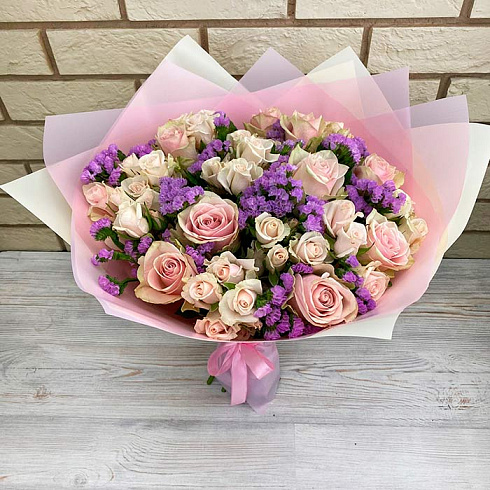 Нежный букет из роз, статицы