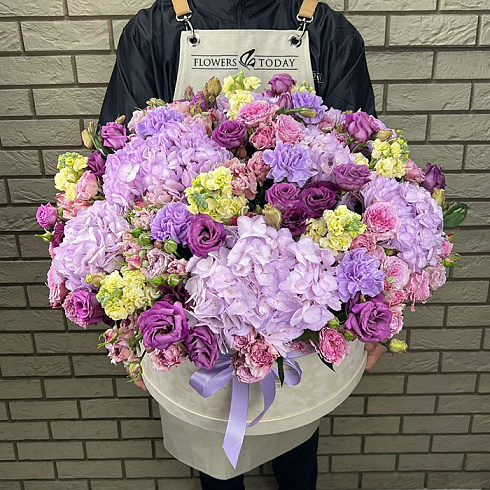 Эустомы, розы, гортензии