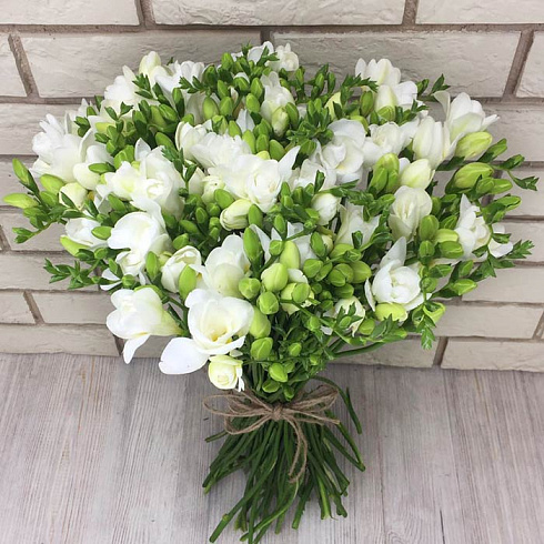 Букет фрезий