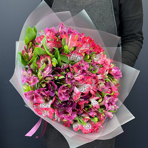 Альстромерии ярко розовые микс