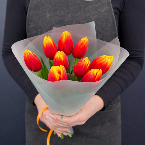 Оранжевые тюльпаны