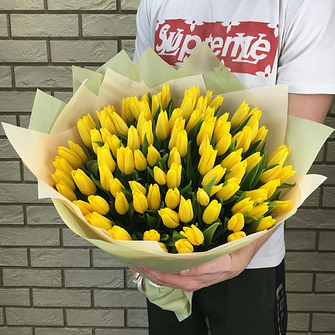 101 жёлтый тюльпан