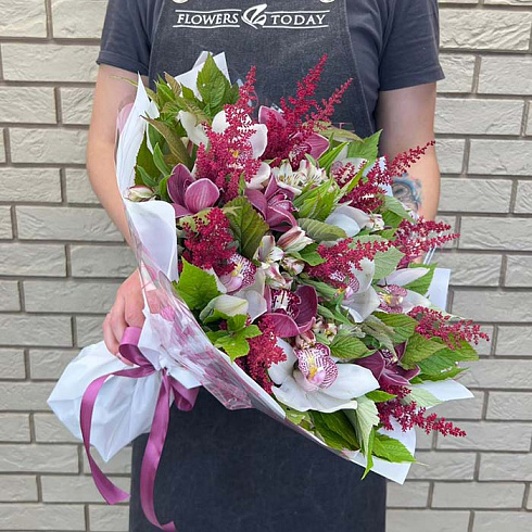 Орхидеи, альстромерии и астильба