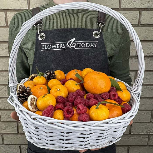 Мандарины и малина