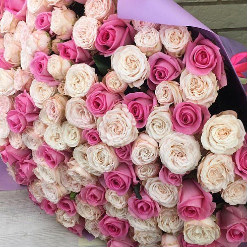 Кустовые пионовидные и розовые розы