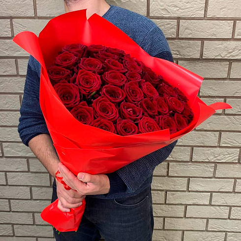 39 красных роз