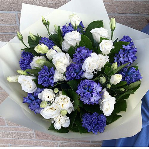 Гиацинты, эустомы