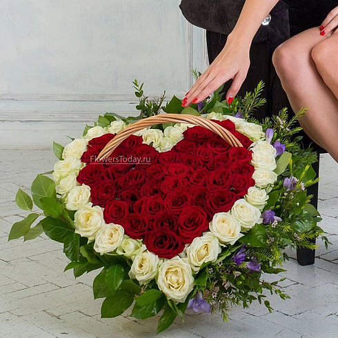 Сердце из роз