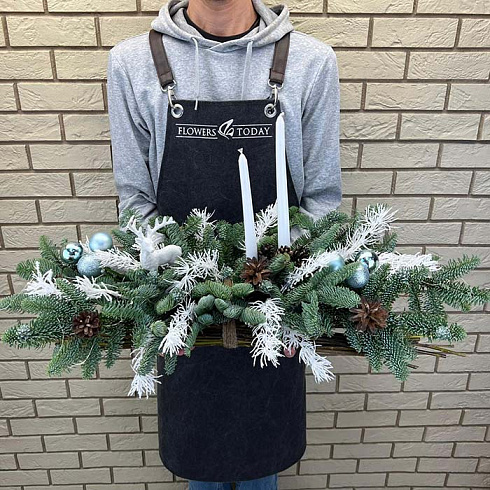 Удлиненная ёлочная композиция