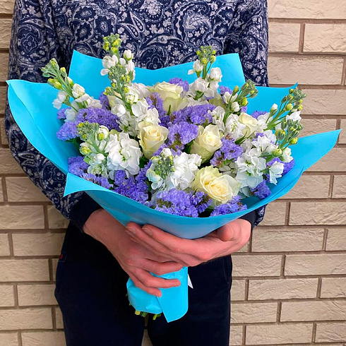 Статица, маттиола и розы