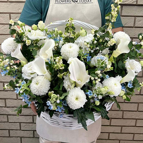 Каллы, эустомы, хризантемы