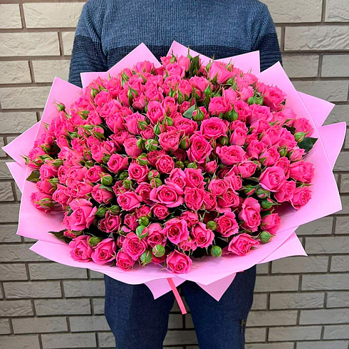 49 розовых кустовых роз