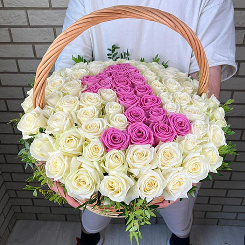 Цифры(можно буквы) из роз в корзине