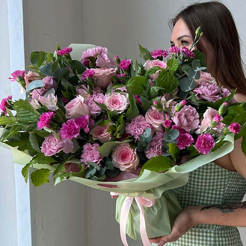 Розы, альстромерии, гвоздики