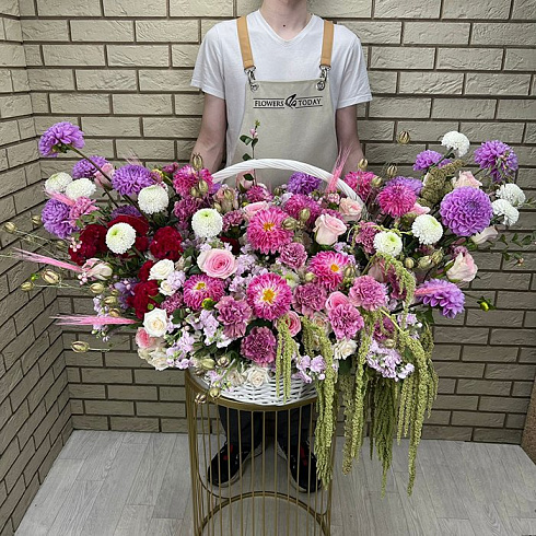 Георгины, розы, хризантемы, экзотика