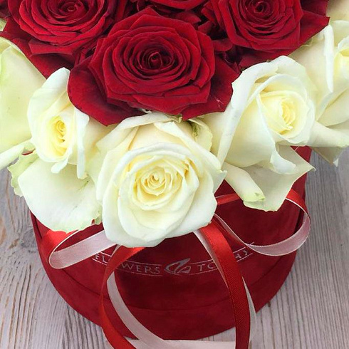 Сердце из роз в коробке