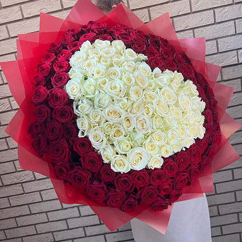 Сердце из роз